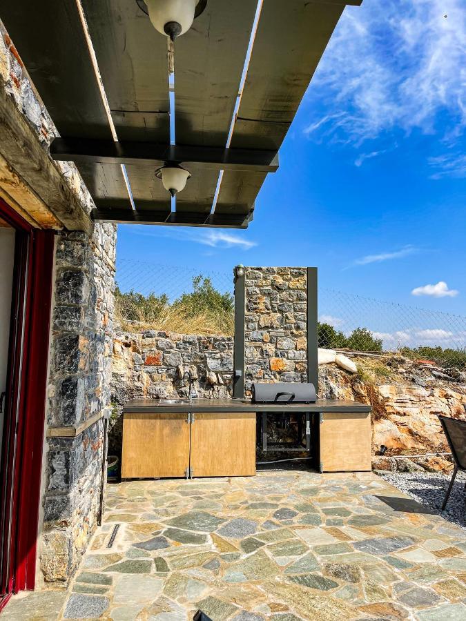 Modern Stone Villas With Swimming Pool Aliveri Buitenkant foto